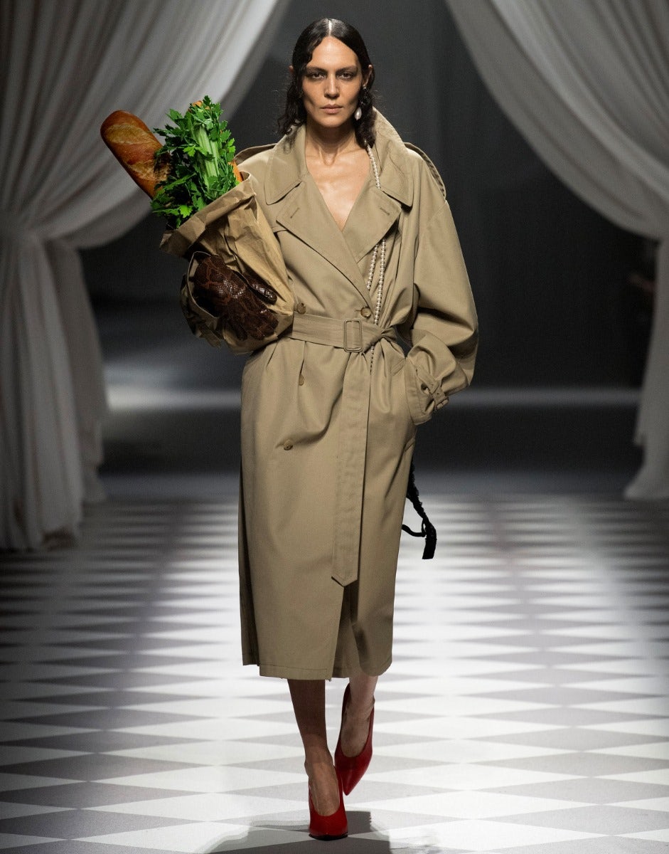 Trench coat in cotton and nylon gabardine 1